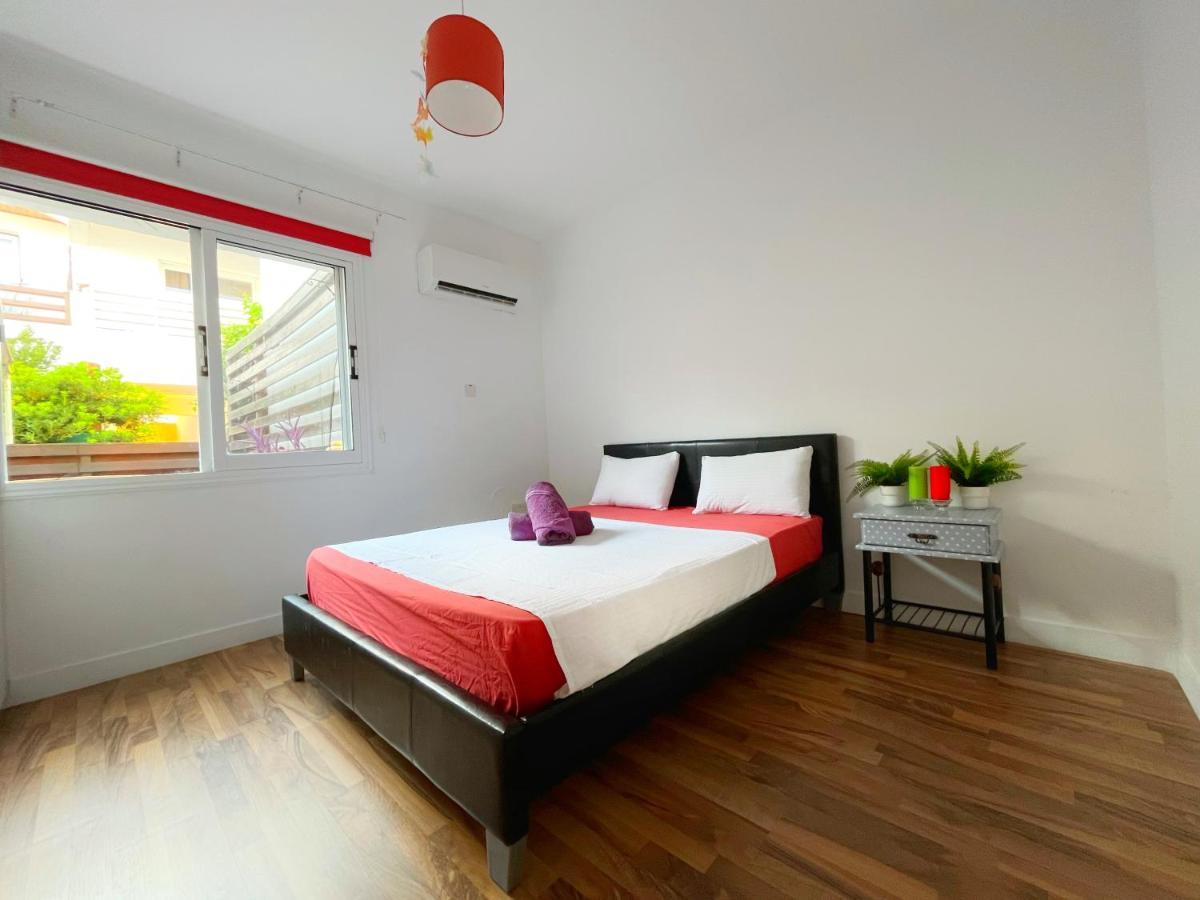 Central 2 Bedroom Apt Terrace And Pool Ayia Napa Bagian luar foto