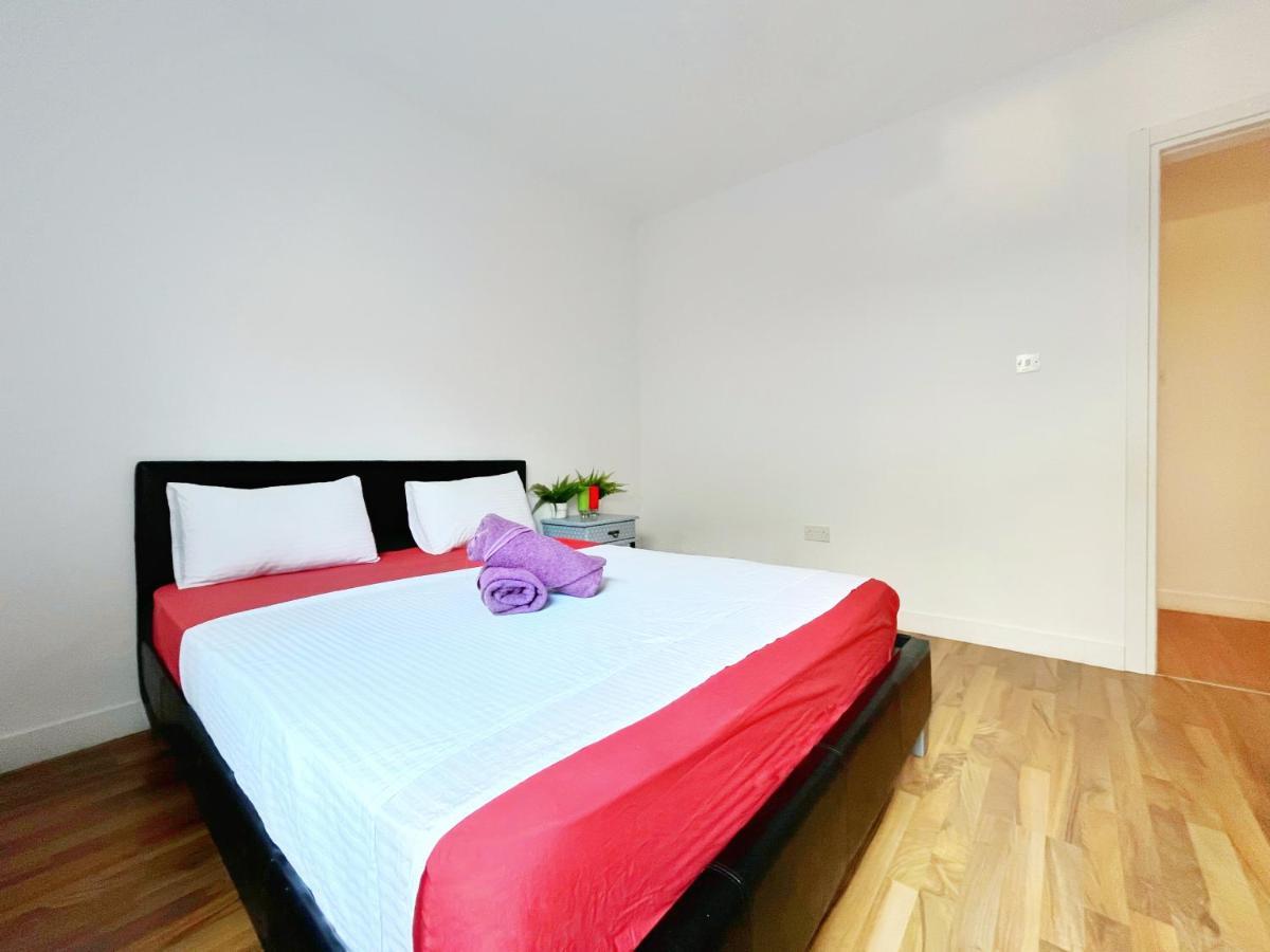 Central 2 Bedroom Apt Terrace And Pool Ayia Napa Bagian luar foto